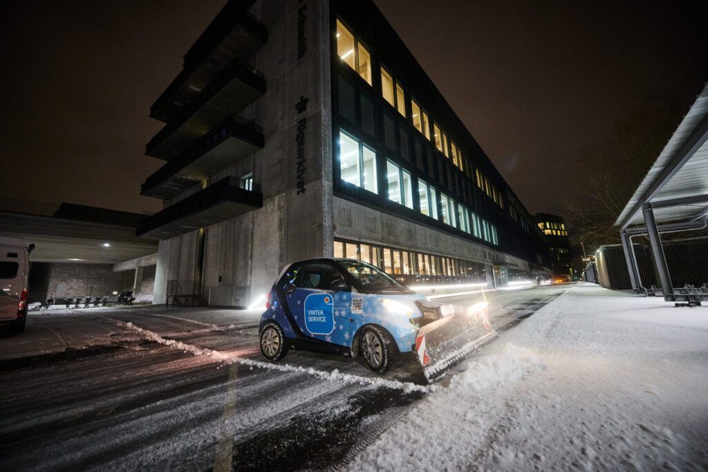 Vinterservice smartcar der rydder sne